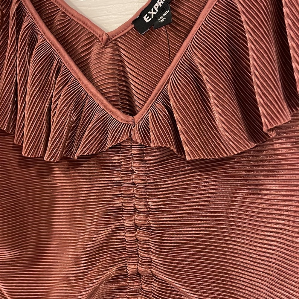 Express Ruffled Top - Picture 6 of 8